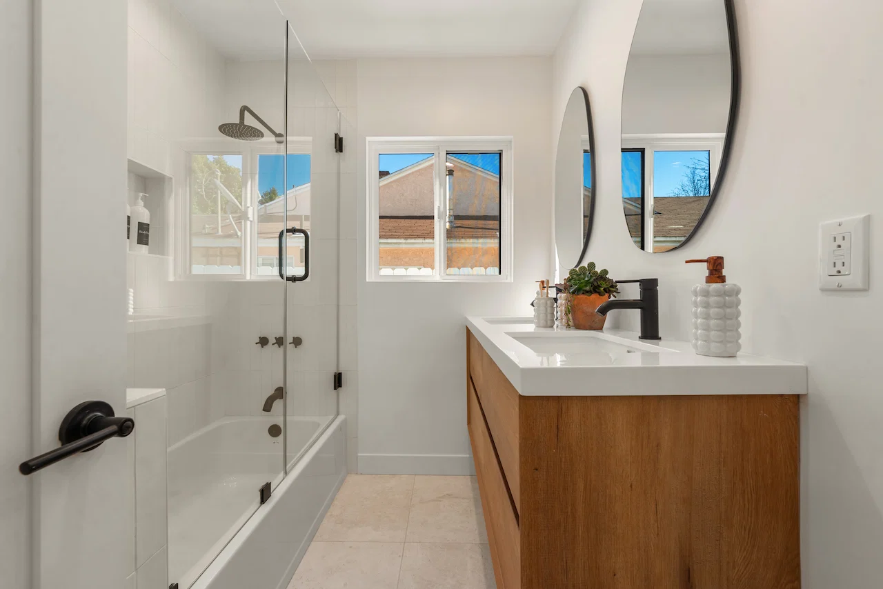 Bracken project by HLB Builders — residential construction photo 11