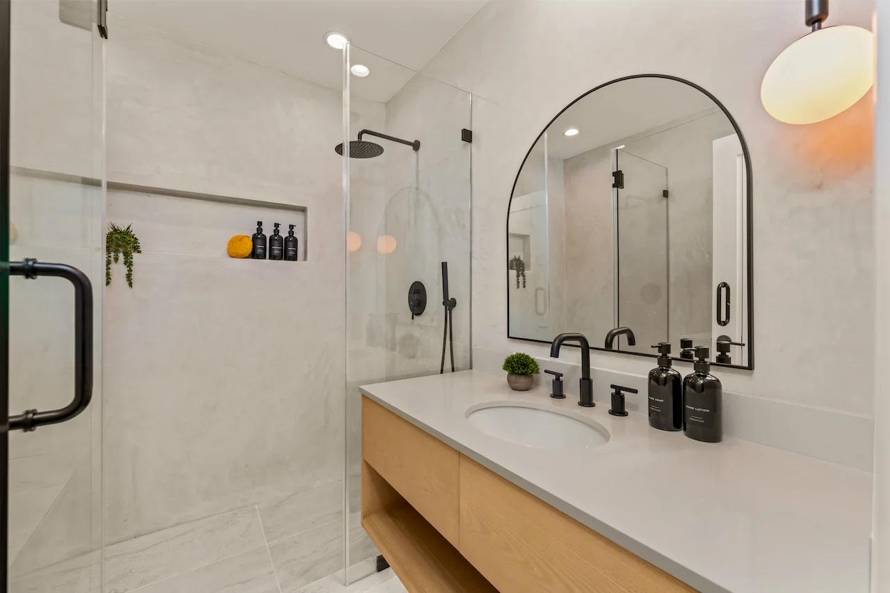 Glencrest project by HLB Builders — residential construction photo 21