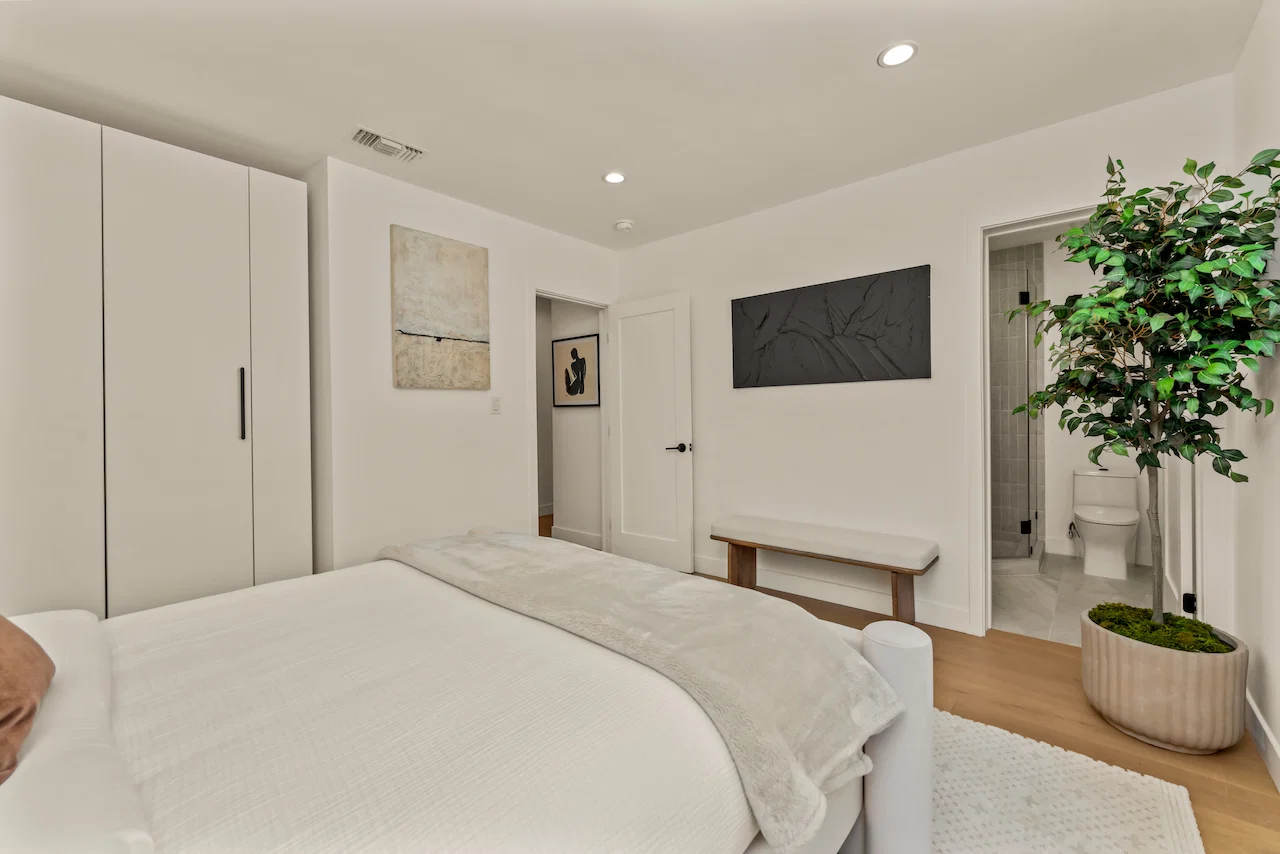 Glencrest project by HLB Builders — residential construction photo 29