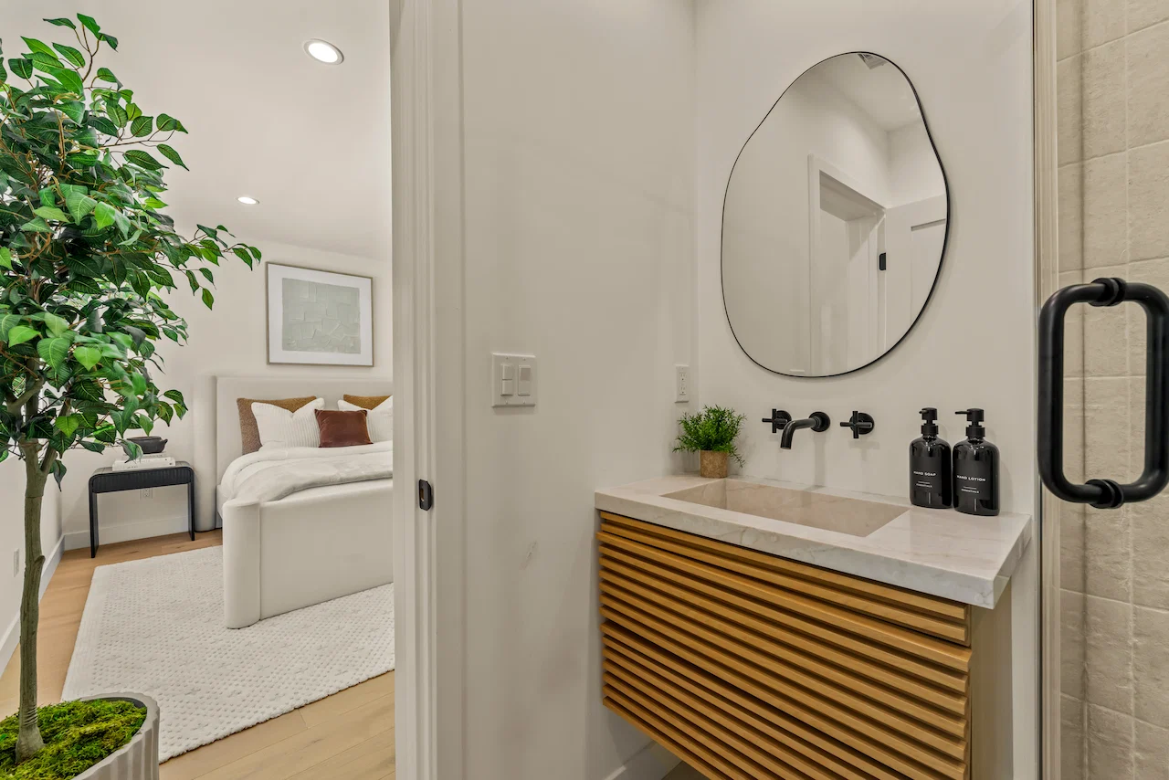 Glencrest project by HLB Builders — residential construction photo 31